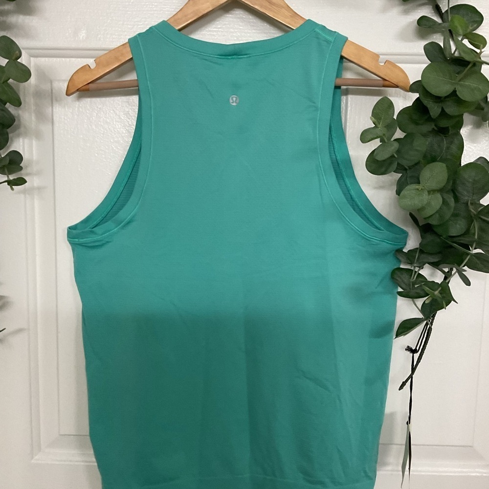 LULULEMON TANK TOP Women's Sleeveless Teal Top. SIZE. L - Picture 3 of 5